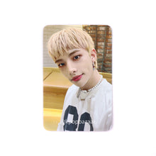 Load image into Gallery viewer, Stray Kids &#39;Maxident&#39; Starriver VC Round 2 Benefit Photocard

