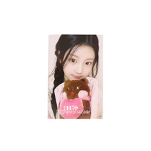 Load image into Gallery viewer, ILLIT 'Dear.lit' Weverse POB Benefit Photocard
