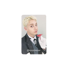 Load image into Gallery viewer, Stray Kids 'SKZOO EVERYWHERE ALL AROUND THE WORLD in SEOUL' Official Online MD Benefit Photocard
