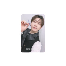 Load image into Gallery viewer, Stray Kids 'SKZOO EVERYWHERE ALL AROUND THE WORLD in SEOUL' Official Online MD Benefit Photocard
