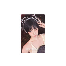 Load image into Gallery viewer, LE SSERAFIM ‘PUREFLOW’ pt.1 Weverse POB Benefit Photocard
