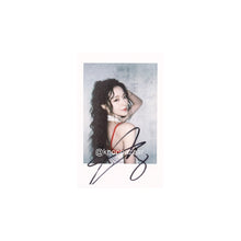 Load image into Gallery viewer, i-dle 'We Made' Apple Music POB Benefit Photocard
