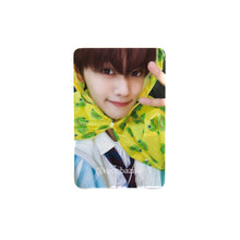 Load image into Gallery viewer, ZEROBASEONE &#39;Cinema Paradise&#39; Withmuu Lucky Draw Benefit Photocard

