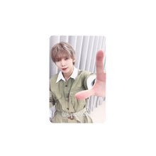 Load image into Gallery viewer, ATEEZ 'GOLDEN HOUR : Part.5' Soundwave Pop-Up Merch POB Benefit Photocard
