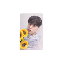 Load image into Gallery viewer, Stray Kids World Tour 'RUN IT' JAPAN Nagoya Day 2 Benefit Photocard
