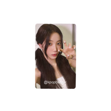Load image into Gallery viewer, LE SSERAFIM 'Made My Night' Weverse Compact Ver. POB Benefit Photocard

