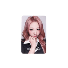 Load image into Gallery viewer, Hearts2Hearts 'Lemon Tang' Makestar Lucky Draw Benefit Photocard

