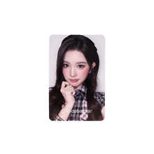 Load image into Gallery viewer, Hearts2Hearts 'Lemon Tang' Makestar Lucky Draw Benefit Photocard
