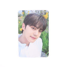 Load image into Gallery viewer, ZEROBASEONE &#39;Youth In The Shade&#39; Soundwave Lucky Draw Digipack Benefit Photocard
