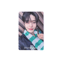 Load image into Gallery viewer, ZEROBASEONE &#39;Melting Point&#39; Apple Music Lucky Draw Benefit Photocard
