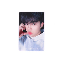 Load image into Gallery viewer, ZEROBASEONE &#39;Melting Point&#39; Apple Music Lucky Draw Benefit Photocard
