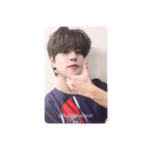Load image into Gallery viewer, Stray Kids &#39;樂-STAR [ROCK-STAR]&#39; Soundwave Lucky Draw Round 2 Benefit Photocard

