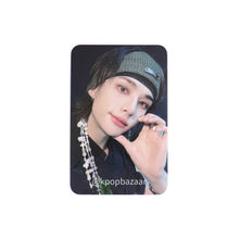 Load image into Gallery viewer, Stray Kids &#39;樂-STAR [ROCK-STAR]&#39; Blue Dream Media POB Benefit Photocard
