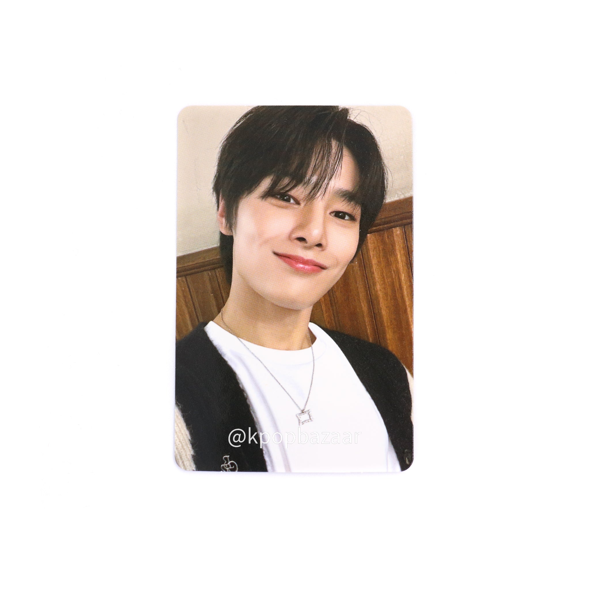 Stray Kids '樂-STAR [ROCK-STAR]' Soundwave Pop Up Merch Benefit