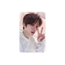 Load image into Gallery viewer, Stray Kids &#39;樂-STAR [ROCK-STAR]&#39; MMT POB Benefit Photocard
