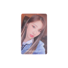 Load image into Gallery viewer, LOONA &#39;LOONA CLASS OF 2022&#39; Season&#39;s Greetings Photocard
