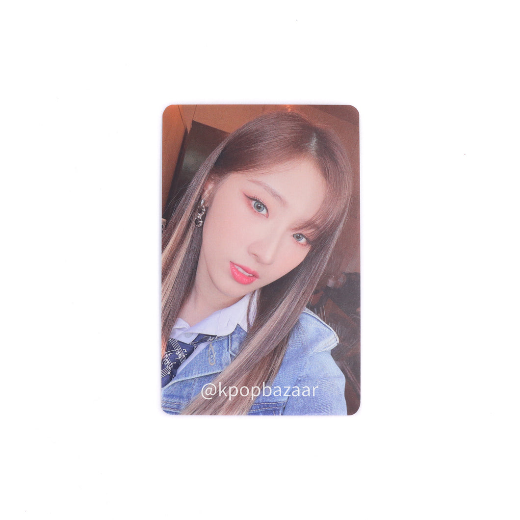 LOONA 'LOONA CLASS OF 2022' Season's Greetings Photocard