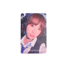 Load image into Gallery viewer, LOONA &#39;LOONA CLASS OF 2022&#39; Season&#39;s Greetings Photocard
