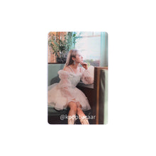 Load image into Gallery viewer, LOONA &#39;Flip That&#39; Official Album Photocard
