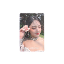 Load image into Gallery viewer, LOONA &#39;Flip That&#39; Official Album Photocard

