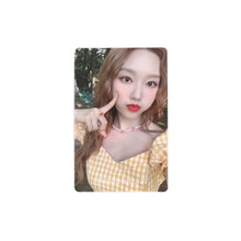 Load image into Gallery viewer, LOONA &#39;Flip That&#39; Official Album Photocard
