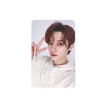 Load image into Gallery viewer, Stray Kids &#39;樂-STAR [ROCK-STAR]&#39; Soundwave POB Benefit Photocard
