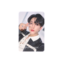 Load image into Gallery viewer, Stray Kids &#39;樂-STAR [ROCK-STAR]&#39; Soundwave POB Benefit Photocard
