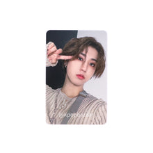 Load image into Gallery viewer, Stray Kids &#39;樂-STAR [ROCK-STAR]&#39; Soundwave POB Benefit Photocard
