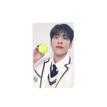 Load image into Gallery viewer, DAY6 &#39;Welcome to the Show&#39; Official MD Benefit Photocard
