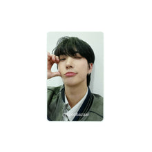 Load image into Gallery viewer, ONE PACT &#39;Moment&#39; B.STAGE Cafe Offline Benefit Photocard
