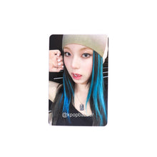 Load image into Gallery viewer, NMIXX &#39;Fe304: STICK OUT&#39; Apple Music Lucky Draw Benefit Photocard
