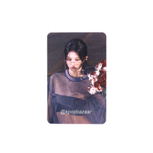 Load image into Gallery viewer, NMIXX &#39;Fe304: STICK OUT&#39; Apple Music Lucky Draw Benefit Photocard
