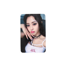 Load image into Gallery viewer, LE SSERAFIM &#39;CRAZY&#39; Soundwave Lucky Draw Round 1 Benefit Photocard
