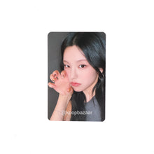 Load image into Gallery viewer, ITZY &#39;GOLD&#39; Music Plant POB Benefit Photocard
