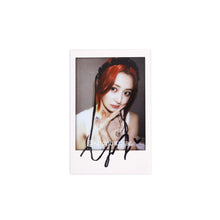 Load image into Gallery viewer, LE SSERAFIM &#39;EASY&#39; Soundwave Lucky Draw Round 2 Benefit Photocard
