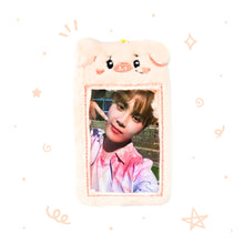 Load image into Gallery viewer, Fluffy Photocard Holder Keyring
