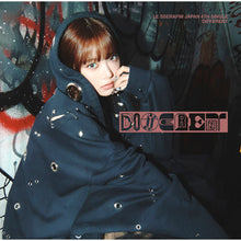 Load image into Gallery viewer, LE SSERAFIM JAPAN 4th Single &#39;DIFFERENT&#39; (Solo Jacket)
