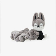 Load image into Gallery viewer, [PREORDER] Stray Kids World Tour 'RUN IT JAPAN' Official MD - Scrunchie
