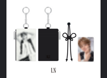 Load image into Gallery viewer, [PREORDER] Stray Kids World Tour 'RUN IT SEOUL' Official MD - Card Holder Keyring
