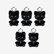 Load image into Gallery viewer, ITZY 3rd World Tour 'TUNNEL VISION' Official MD - TWINZY Plush (Sitting Ver.)
