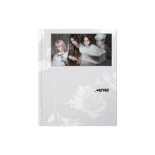 Load image into Gallery viewer, ITZY 12th Mini Album 'Motto' (Photobook Ver.)
