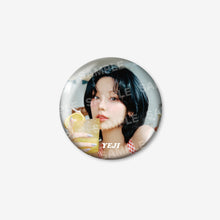 Load image into Gallery viewer, [PREORDER] ITZY &#39;JYP JAPAN POPUP STORE 2025&#39; Official MD - PHOTO BADGE
