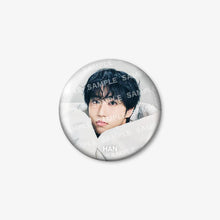 Load image into Gallery viewer, [PREORDER] Stray Kids World Tour 'RUN IT JAPAN' Official MD - Photo Badge
