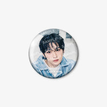 Load image into Gallery viewer, [PREORDER] Stray Kids World Tour 'RUN IT JAPAN' Official MD - Photo Badge
