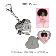 Load image into Gallery viewer, ZEROBASEONE 5th Mini Album ‘BLUE PARADISE’ Official Pop-Up MD - Heart Pendant Keyring

