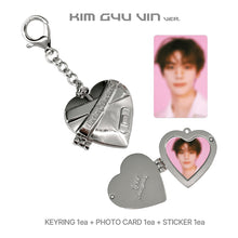 Load image into Gallery viewer, ZEROBASEONE 5th Mini Album ‘BLUE PARADISE’ Official Pop-Up MD - Heart Pendant Keyring
