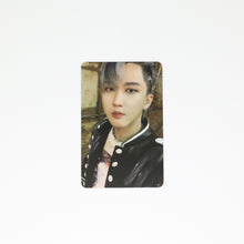 Load image into Gallery viewer, Stray Kids Official Album &#39;In Life&#39; IN生 Photocard

