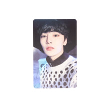 Load image into Gallery viewer, Stray Kids 'Christmas EveL' Soundwave Lucky Draw Benefit Photocard
