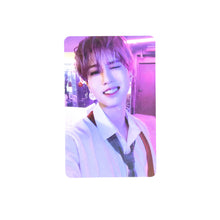 Load image into Gallery viewer, Stray Kids 'Christmas EveL' Official Album Photocard
