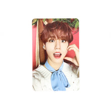Load image into Gallery viewer, Stray Kids 'Christmas EveL' Official Album Photocard
